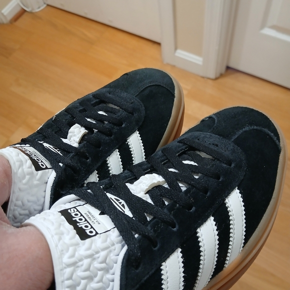 Adidas Gazelle Platform Streetwear/Lifestyle Athletic Shoes Size 6.5 Women - Picture 5 of 15